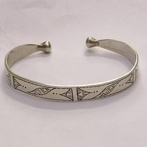 Handmade Silver Cuff Bracelet: A Tribute to Berber Heritage Beauty
