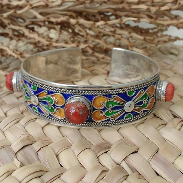 Modern Coral Silver Cuff Bracelet: Fusion of Tradition and Modernity | Unique Zoos Jewelry