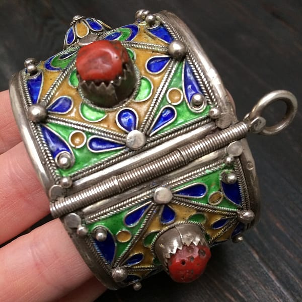 Kabyle Berber Bracelet with Coral: Embrace the Essence of Kabyle Culture | Unique Cuff
