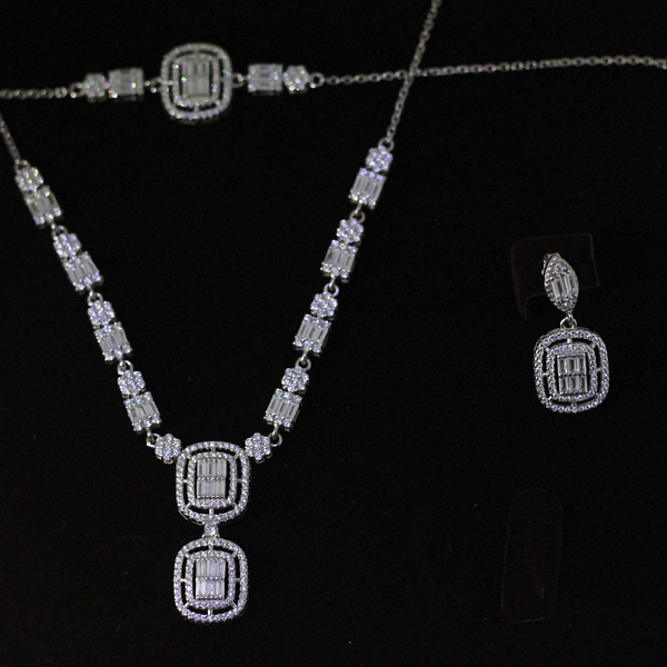 Elevate Your Style with White Jewelry Sets - Luxurious Elegance Awaits!